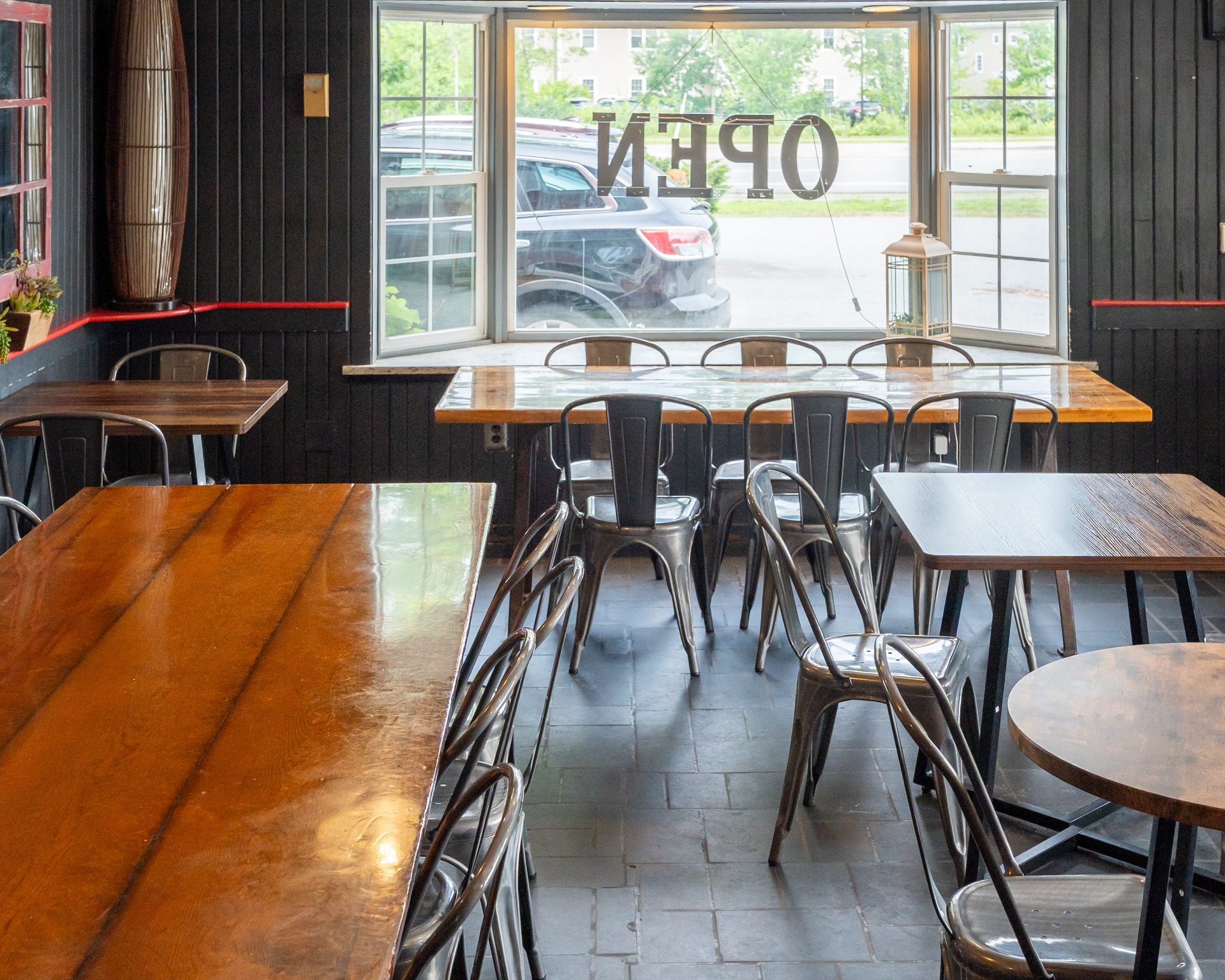 A Neighborhood Spot Worth Returning To